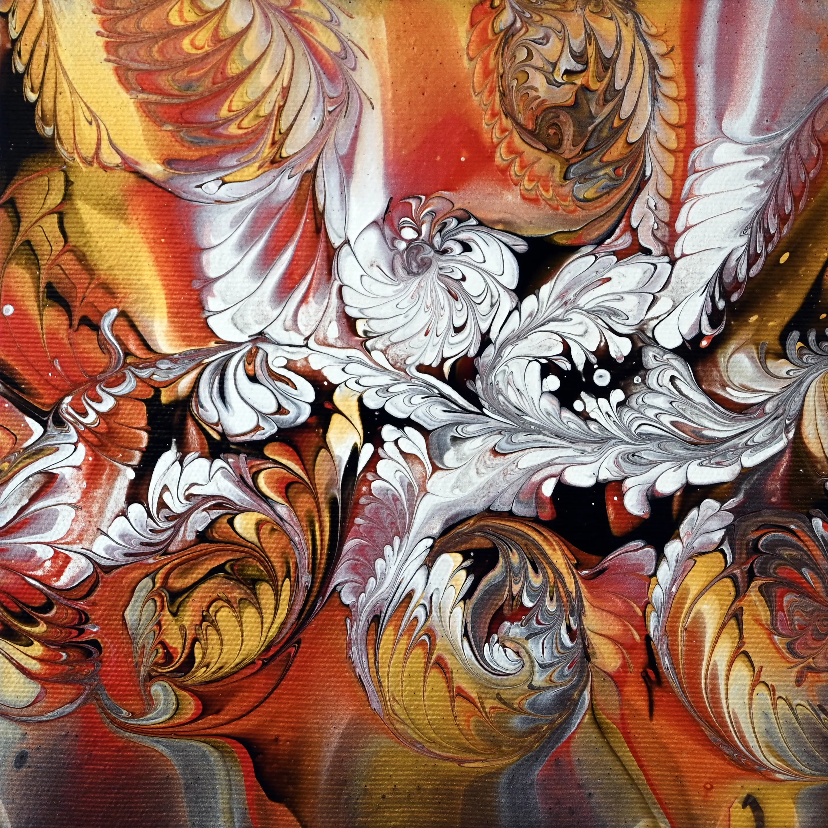 Doodle Art ~ Satisfying Fluid Art Painting With Dazzling Metallics