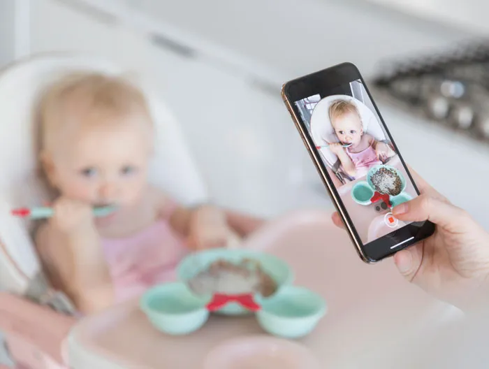 “My Dad Sucked”: 67 People Reveal What They Found When Unlocking Their Late Parents’ Phones