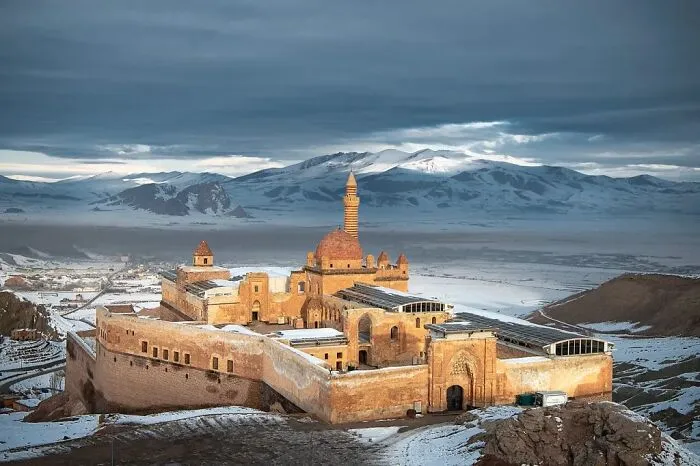 “Ishak Pasha Palace”