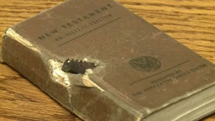 “Best Find Ever”: 70 Strange And Bizarre Things People Uncovered After Buying Their New Homes