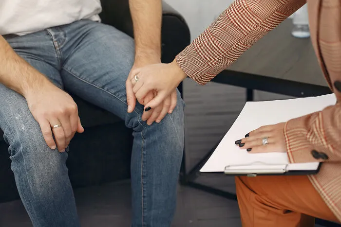 From Shocking To Absolutely Unhinged, Here Are 49 Reasons Why Folks Stopped Seeing Their Therapists