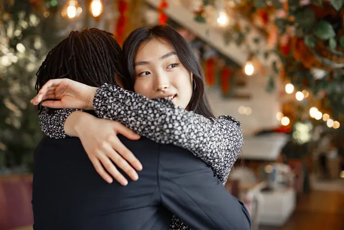 From Public Meltdowns To Strange Confessions, 38 People Share How Their Relationships Ended