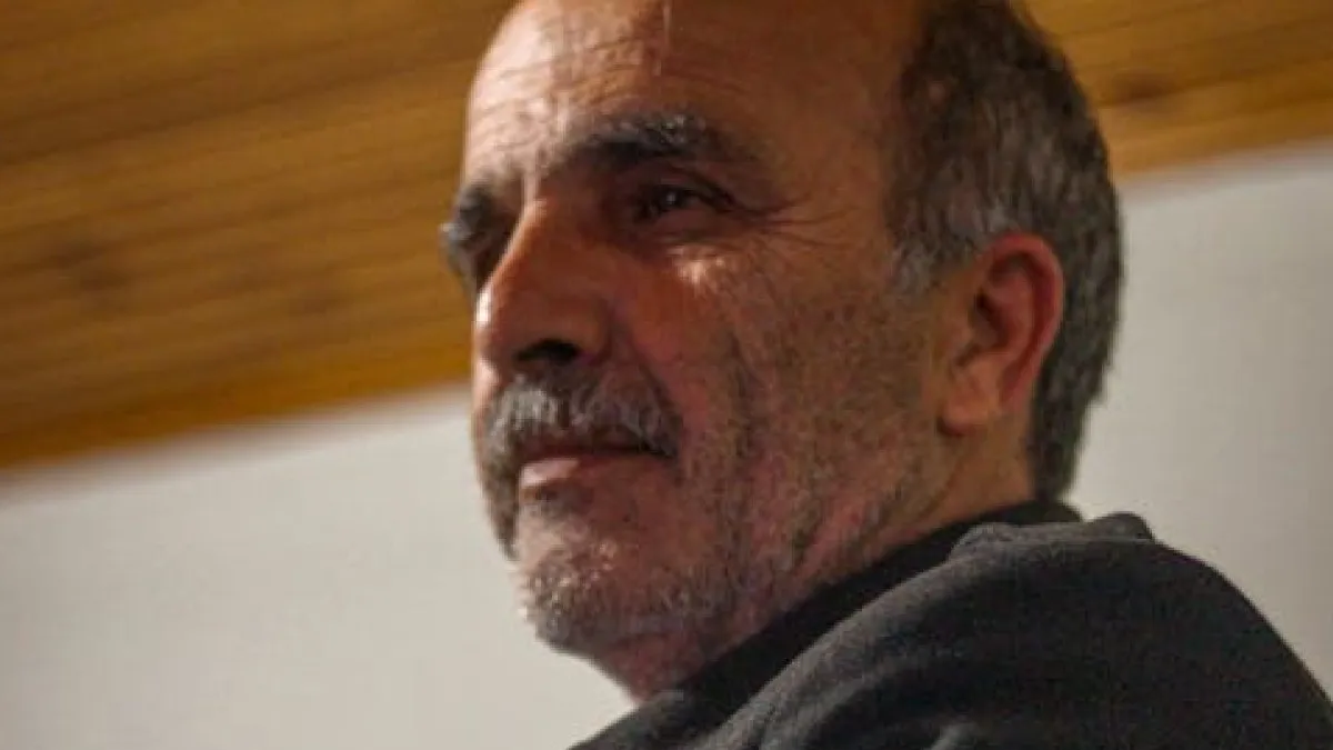 “All The Adults Just Gasped”: 56 Times One Tiny Detail Changed The Entire Story
