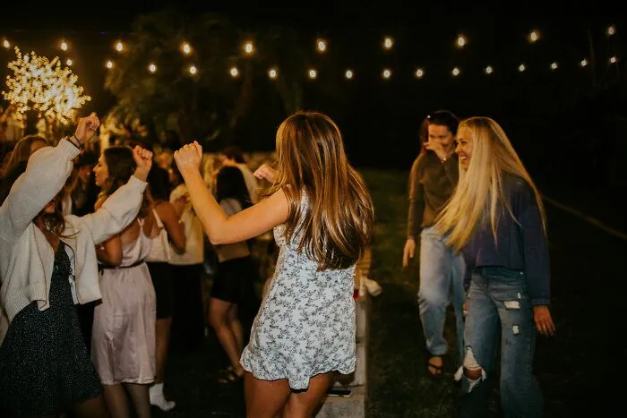 77 Wedding Guest Horror Stories That Left Couples Speechless