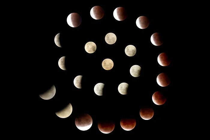 Lunar Spiral - MT Pleasant Observatory - Tasmania By Bronwen Gunning