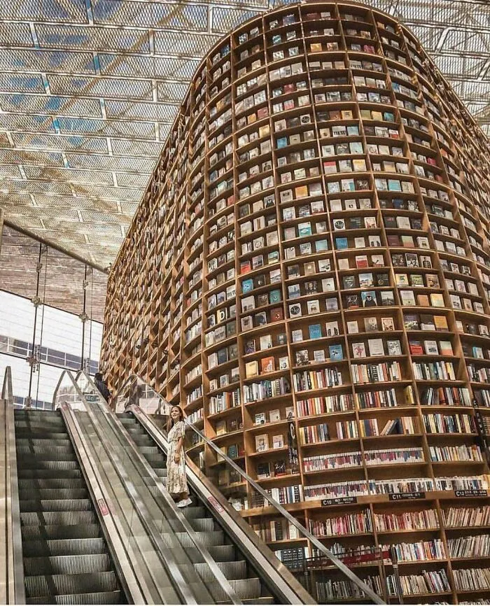 For Those Who Love Reading- This Library Located In Seoul, Korea Is Definitely One For The Books
