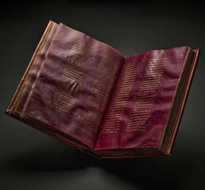 83 Fascinating Historical Treasures That Have Survived Through Time To Teach Us Something Today