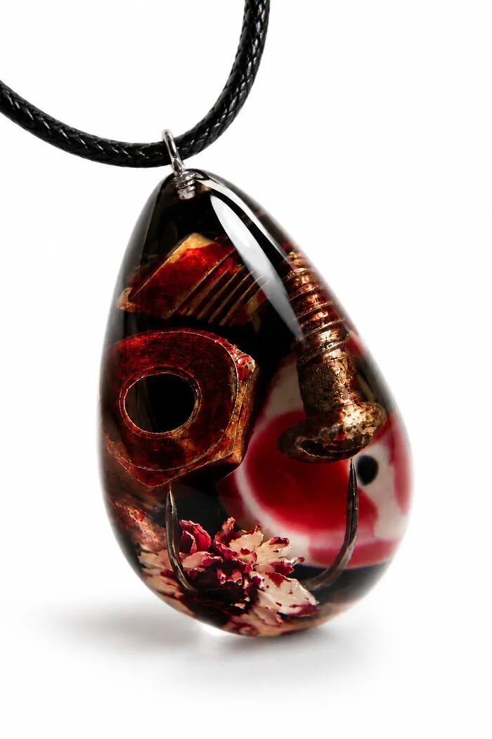 20 Remarkable Resin Jewelry Pieces By Oleksandra Fomchenko, Where Nature, Personal History, And Healing Become One