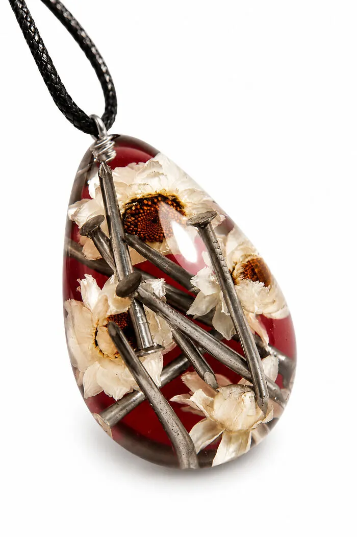 20 Remarkable Resin Jewelry Pieces By Oleksandra Fomchenko, Where Nature, Personal History, And Healing Become One