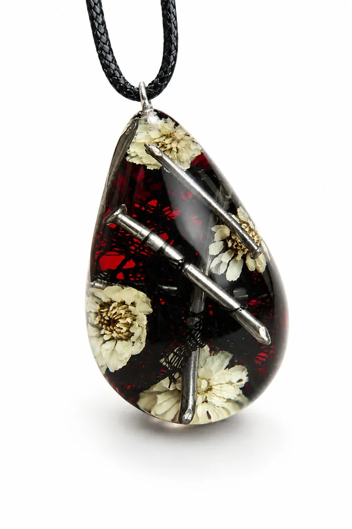 20 Remarkable Resin Jewelry Pieces By Oleksandra Fomchenko, Where Nature, Personal History, And Healing Become One