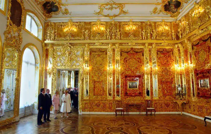 Over $500 Million, Amber Room Investigation
