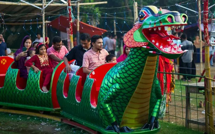 59 People With Unusual Careers Explain What They Do For A Living