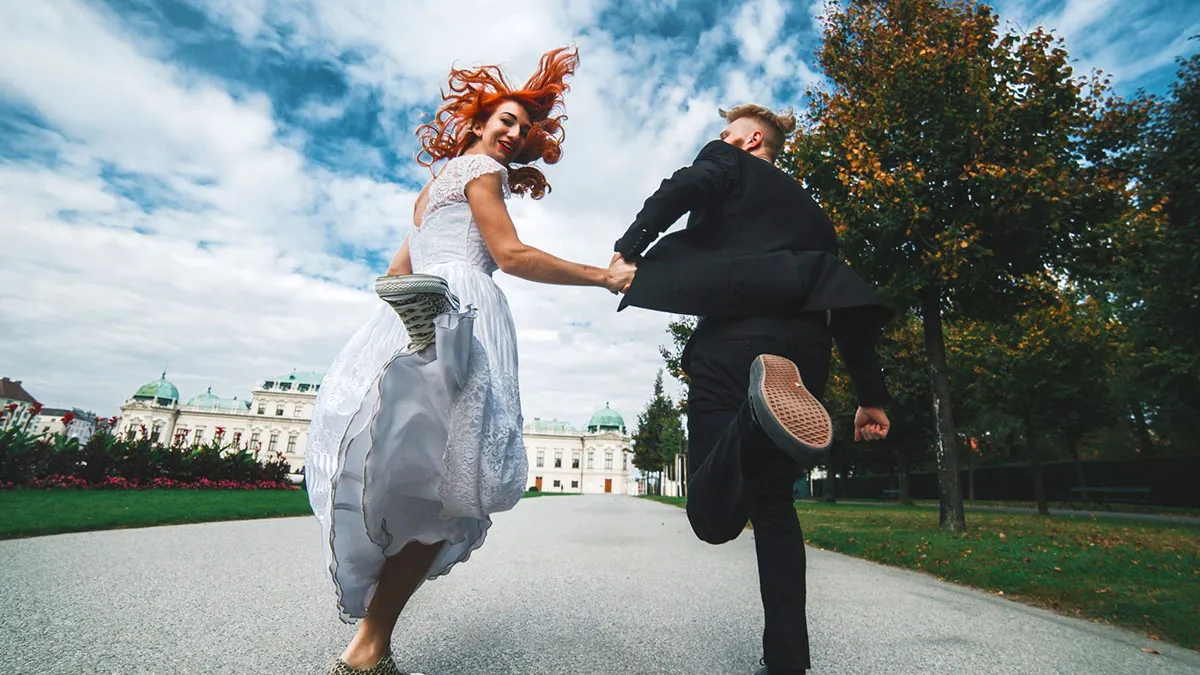 Bride And Groom Disappear Mid-Wedding After Relatives Cause Chaos, Return As Newlyweds