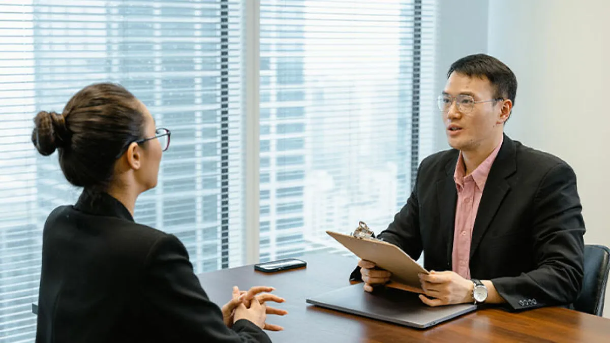 11 Job Interviews That Went So Horribly Wrong People Made It To The News