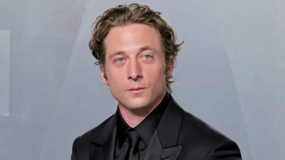 17 Actors Born To Play A Real-Life Person Just Based On Their Insane Resemblance