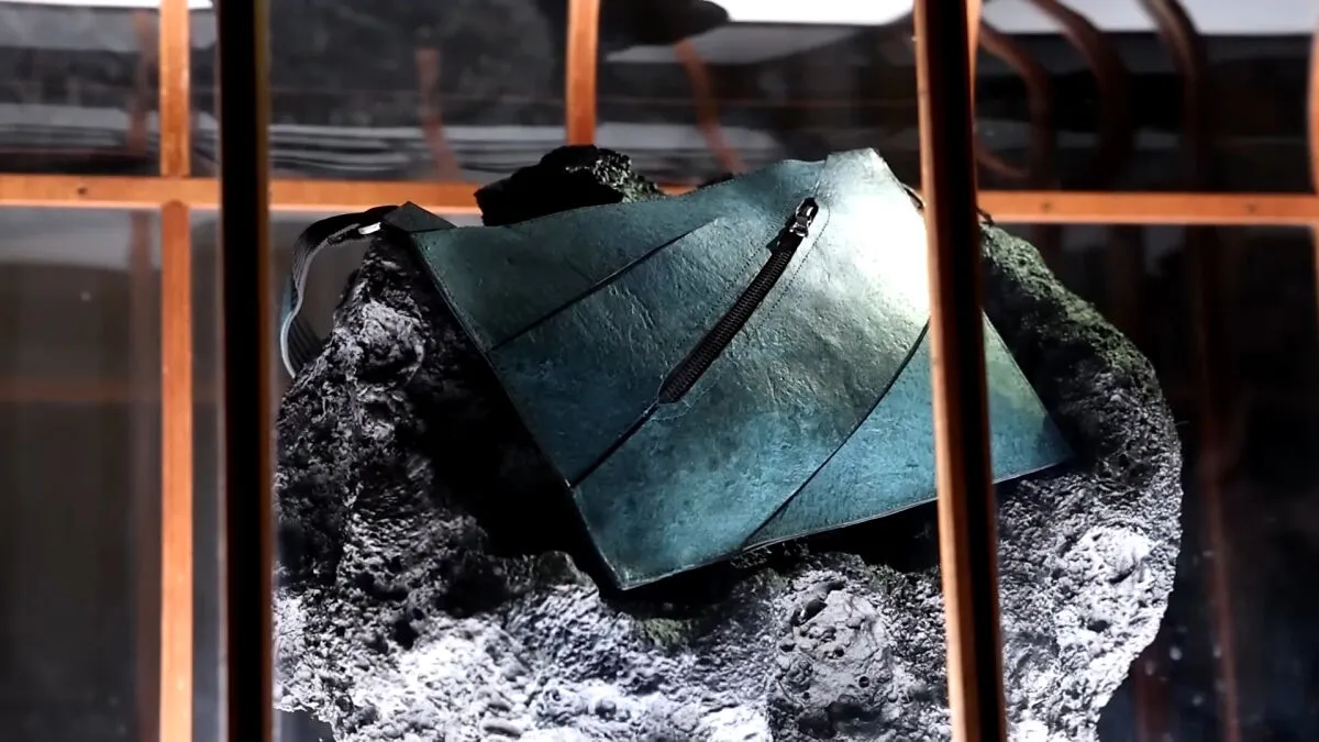 A Fashion Label Claims To Have Lab-Grown A "T-Rex Leather" Handbag But Now They Can't Find Anyone To Buy It