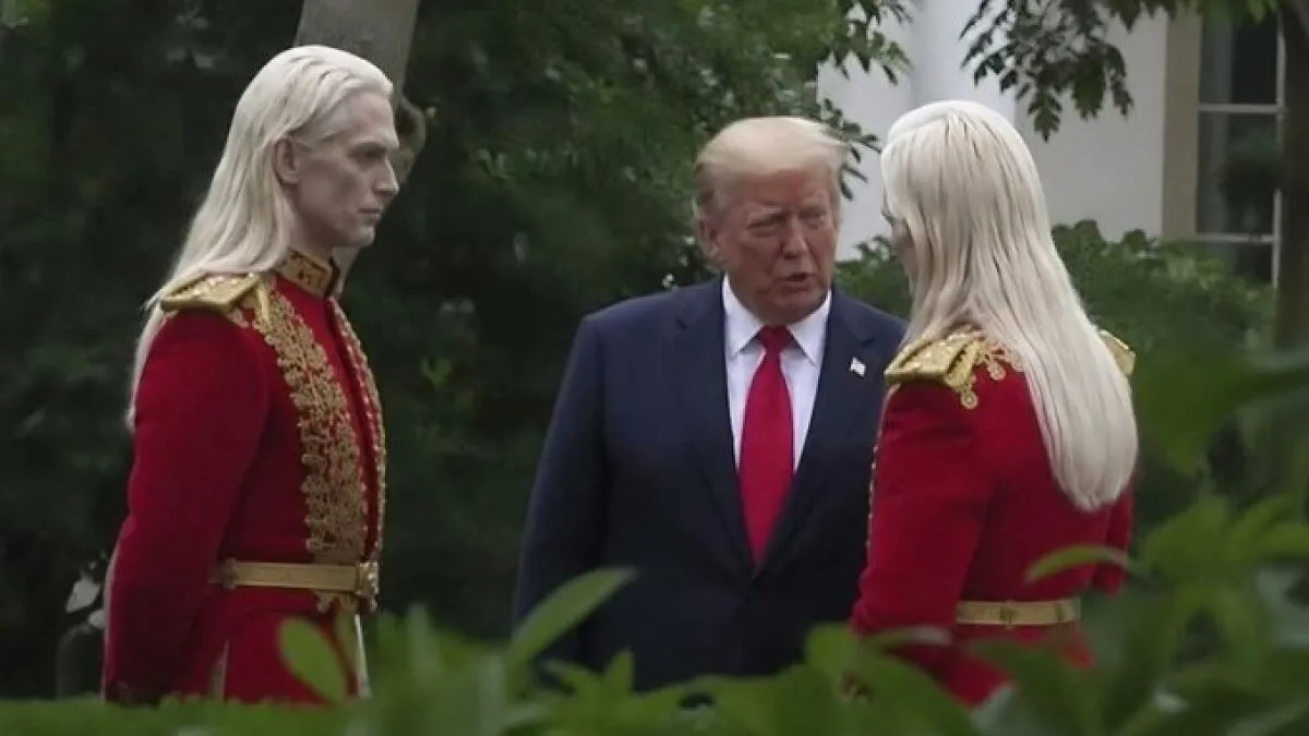 31 Most Creative Responses To Viral Photo Of Donald Trump With Mysterious Figures