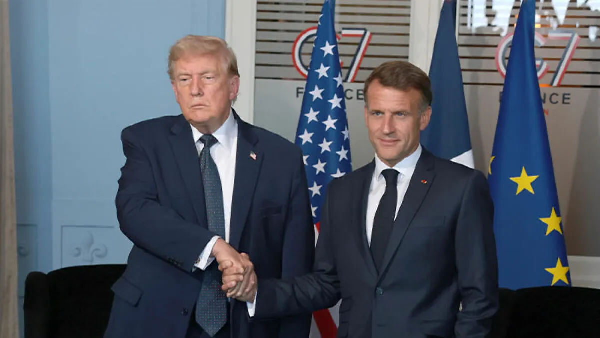 After Trump's 'De*d Fish' Handshake With Macron Goes Viral, Body Language Experts Reveal Its Meaning