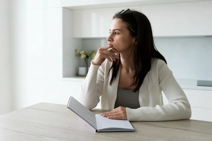 32 Uncomfortable Facts About Human Behavior That Netizens Say Are Consistently True