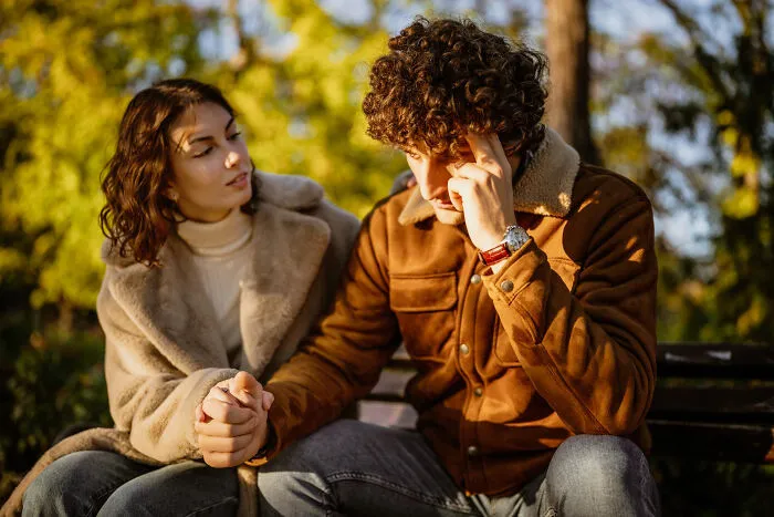 32 Uncomfortable Facts About Human Behavior That Netizens Say Are Consistently True