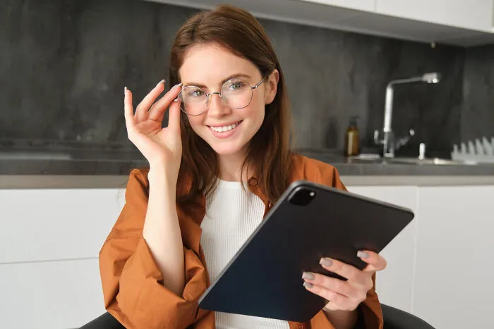 36 Weird Facts People Know About That Make Folks Question How They Even Learned It