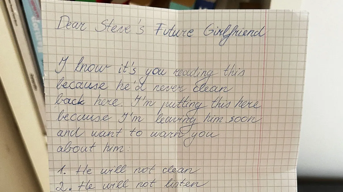Woman Finds Boyfriend's Ex’s Warning Note Hidden In His House, Realizes She Might Be Right