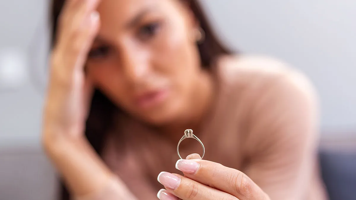 Guy Is Forced To Pay For Mom’s Lavish Lifestyle, Fiancée Says Absolutely Not And Ends Engagement