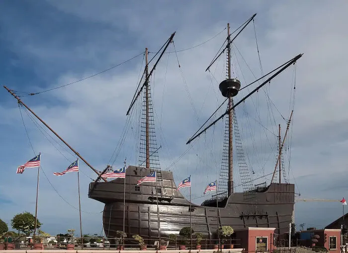 $2.6 Billion, The Flor De La Mar