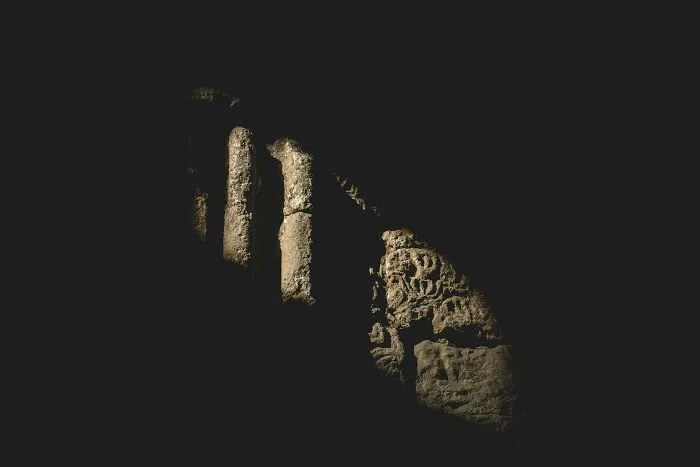 21 Terrifying Stories That Might Make You Never Go Underground Or Underwater