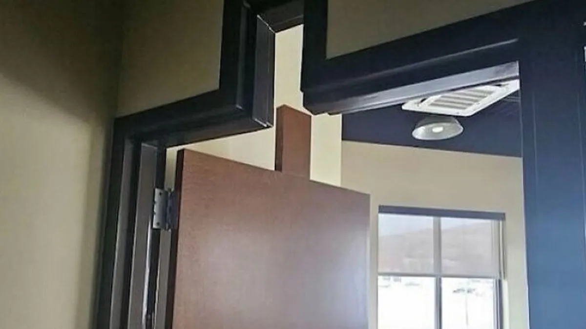 This Instagram Account Shares Hilarious Design Fails, Here Are 91 Of The Best (New Pics)