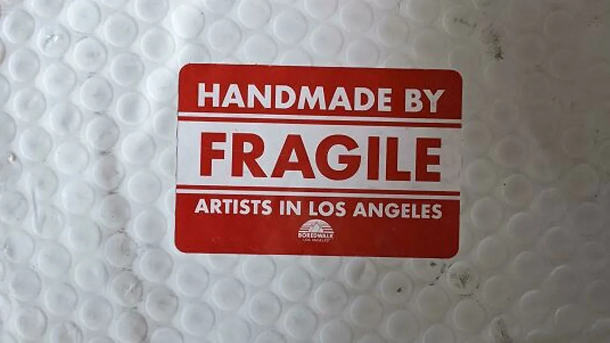 65 Signs That Accidentally Became Comedy Gold