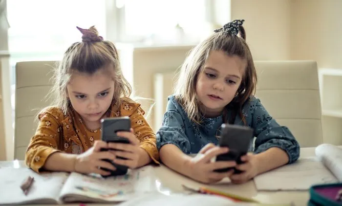 42 Experiences With The Youngest Generation That Make People Feel The World Is Doomed