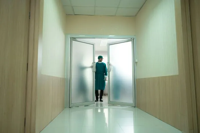 54 Creepy Things Hospital Staff Have Witnessed That Sound Straight Out Of A Horror Movie