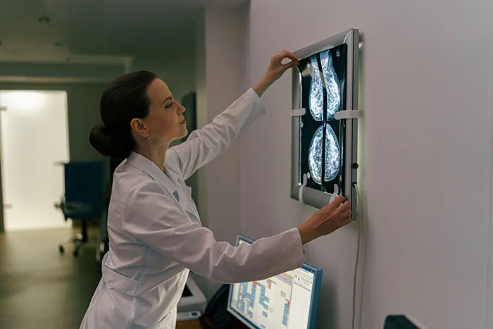 “Doctors, What Symptoms Do People Often Ignore That They Shouldn’t?” (66 Answers)