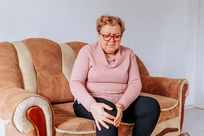 “Doctors, What Symptoms Do People Often Ignore That They Shouldn’t?” (66 Answers)