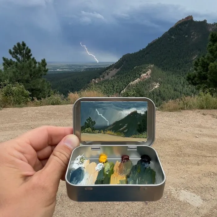 50 Tiny Paintings Hidden Inside Altoid Tins By This Remarkably Skilled Artist (New Pics)