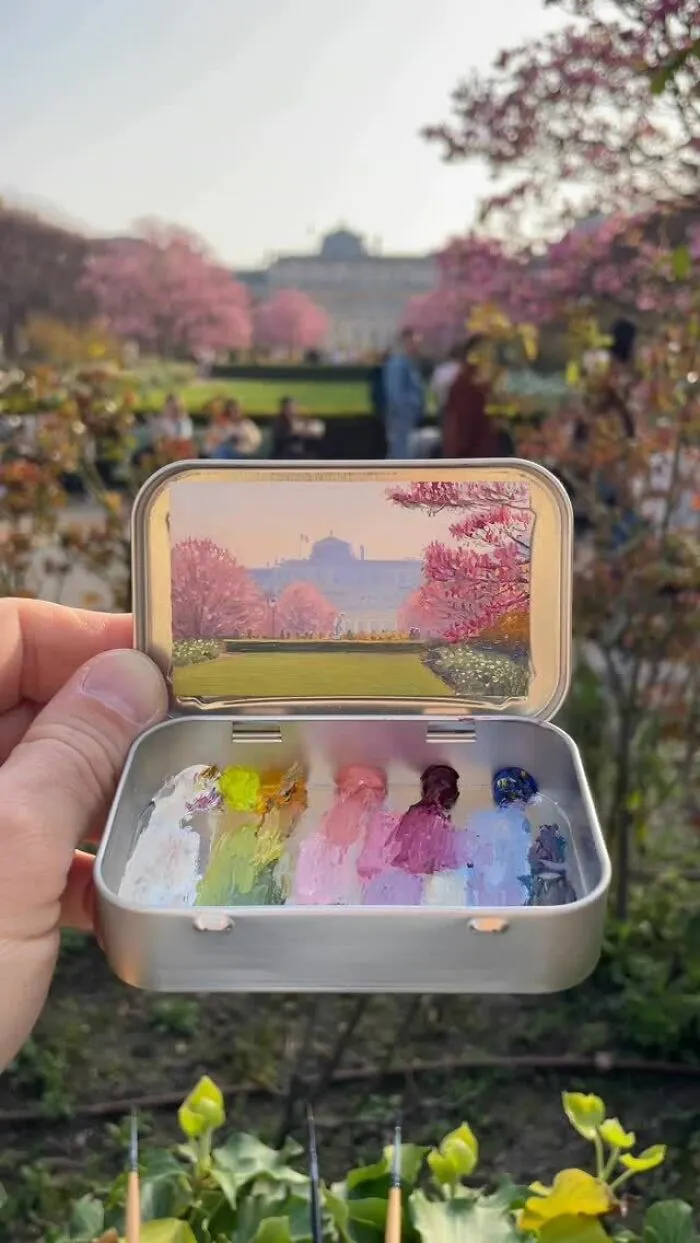 50 Tiny Paintings Hidden Inside Altoid Tins By This Remarkably Skilled Artist (New Pics)