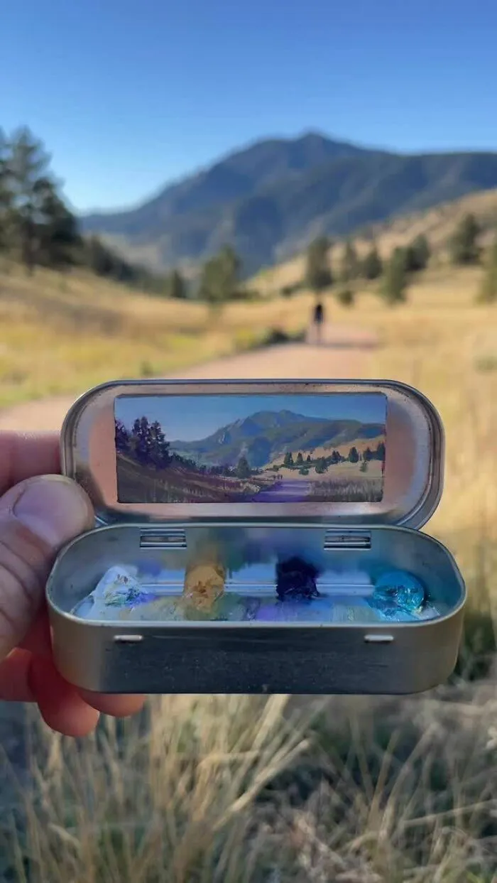 50 Tiny Paintings Hidden Inside Altoid Tins By This Remarkably Skilled Artist (New Pics)
