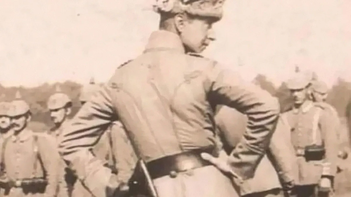 71 History Posts That Sent People Down Unexpected Rabbit Holes