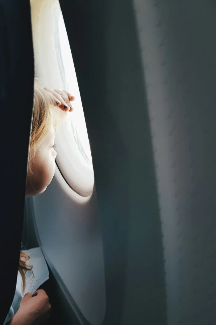 “Leave Your Stuff Behind”: 20 Flight Industry Pros Share Their Best Tips And Warnings