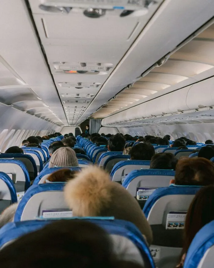 “Leave Your Stuff Behind”: 20 Flight Industry Pros Share Their Best Tips And Warnings