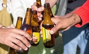 “What Is A ‘Bro Code’ Rule That Women Probably Don't Know Exists?” (54 Answers)