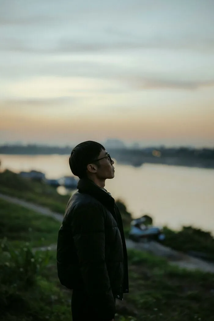 65 Men Recall The Exact Moment Everything Fell Apart