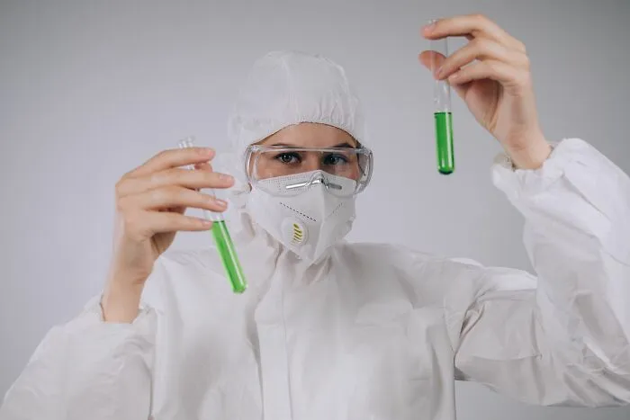 47 People Share The Spiciest And Most Shocking Secrets From Their Jobs