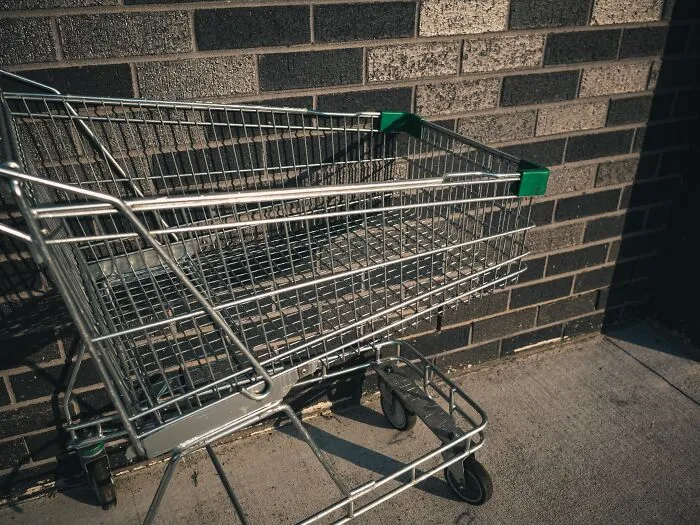51 Times People Reconnected With An Old Friend And Were Horrified By What They Found