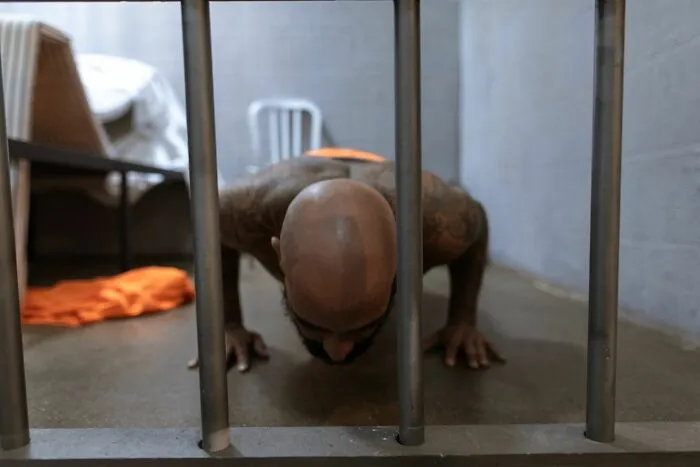 20 Experiencias en prisión que traumatizaron a estos exconvictos, y algunas son muy fuertes