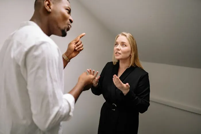 34 Behaviors That Set Very Intelligent People Apart From Everyone Else