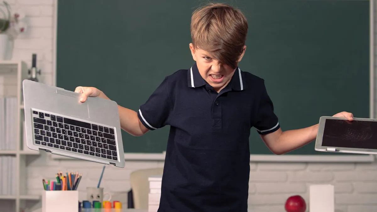 45 Teachers Share Psychopathic Behavior They Have Noticed In Kids That Left Them Horrified For Years