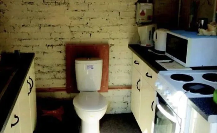 79 Houses So Weird People Couldn’t Believe They Were Actually For Sale