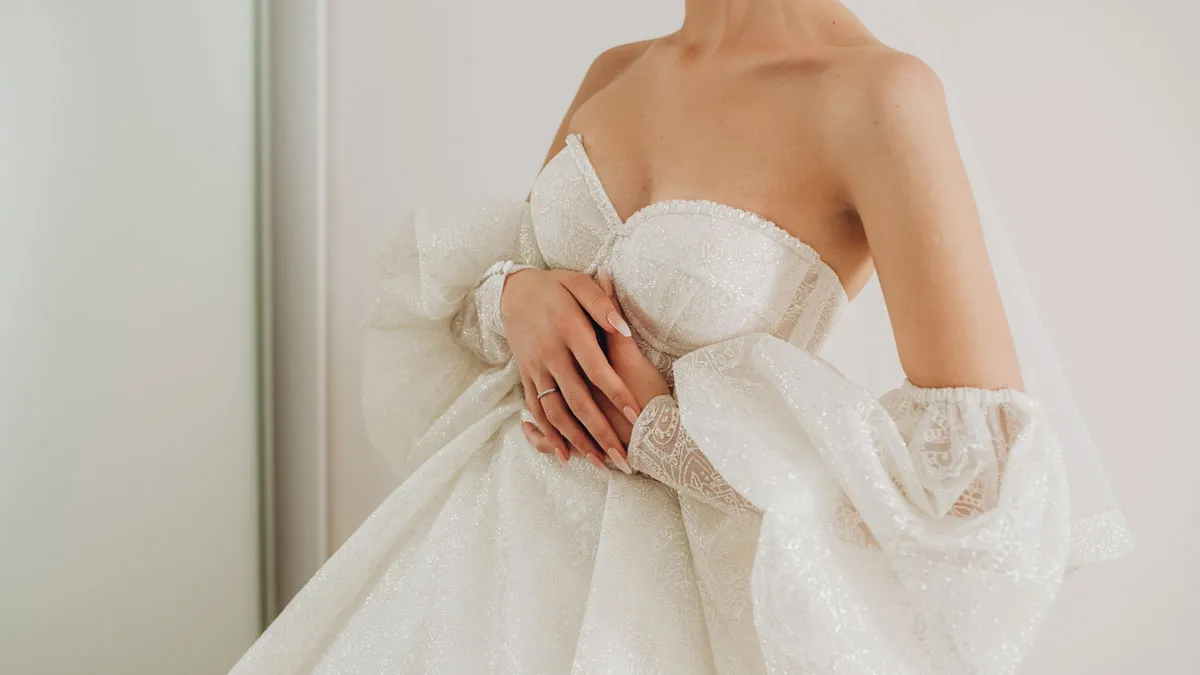 Brother's Fiancée Throws A Full-Blown Tantrum Over A Dress That's Not Even Hers